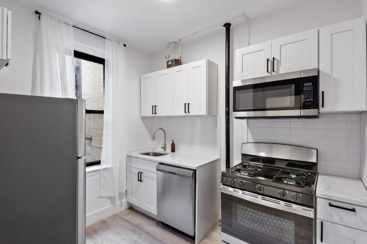 Accessible 686 Apartment